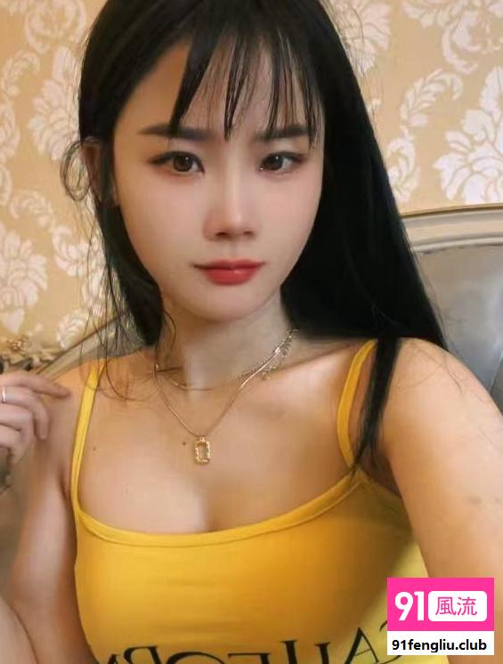 会跳艳舞的欣婷